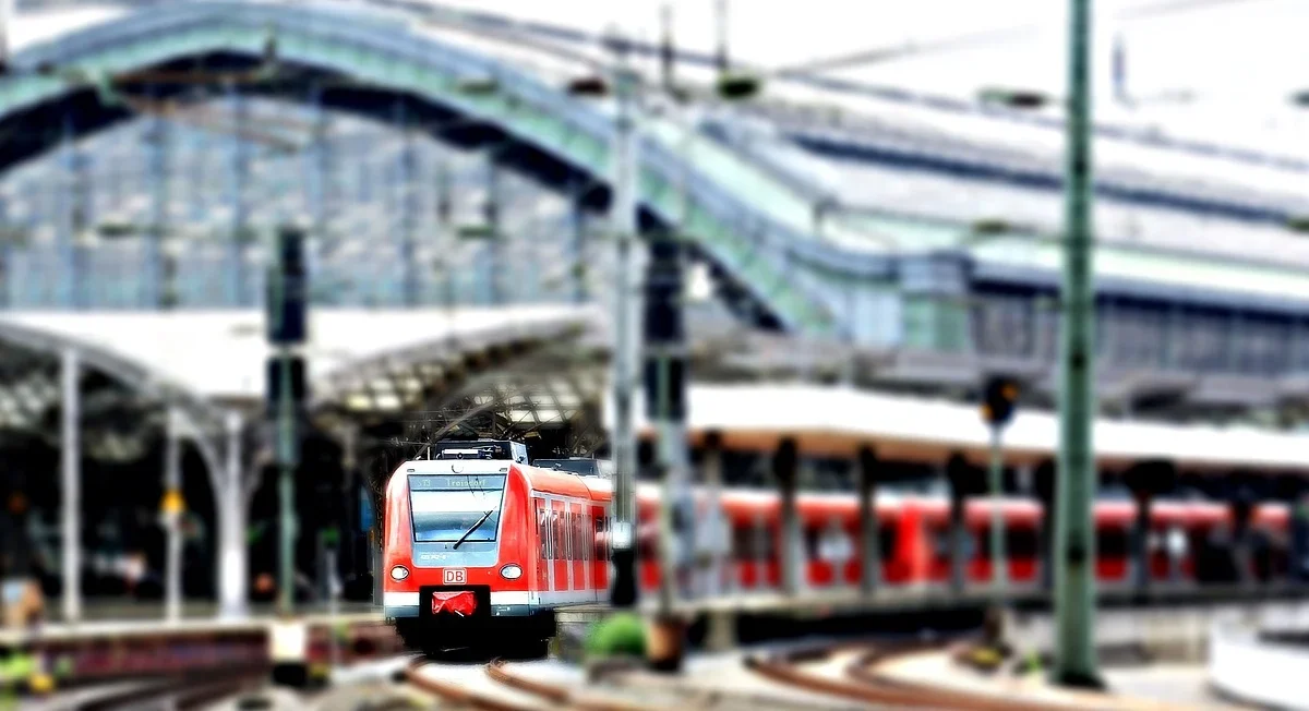 ce salariu are un controlor de tren